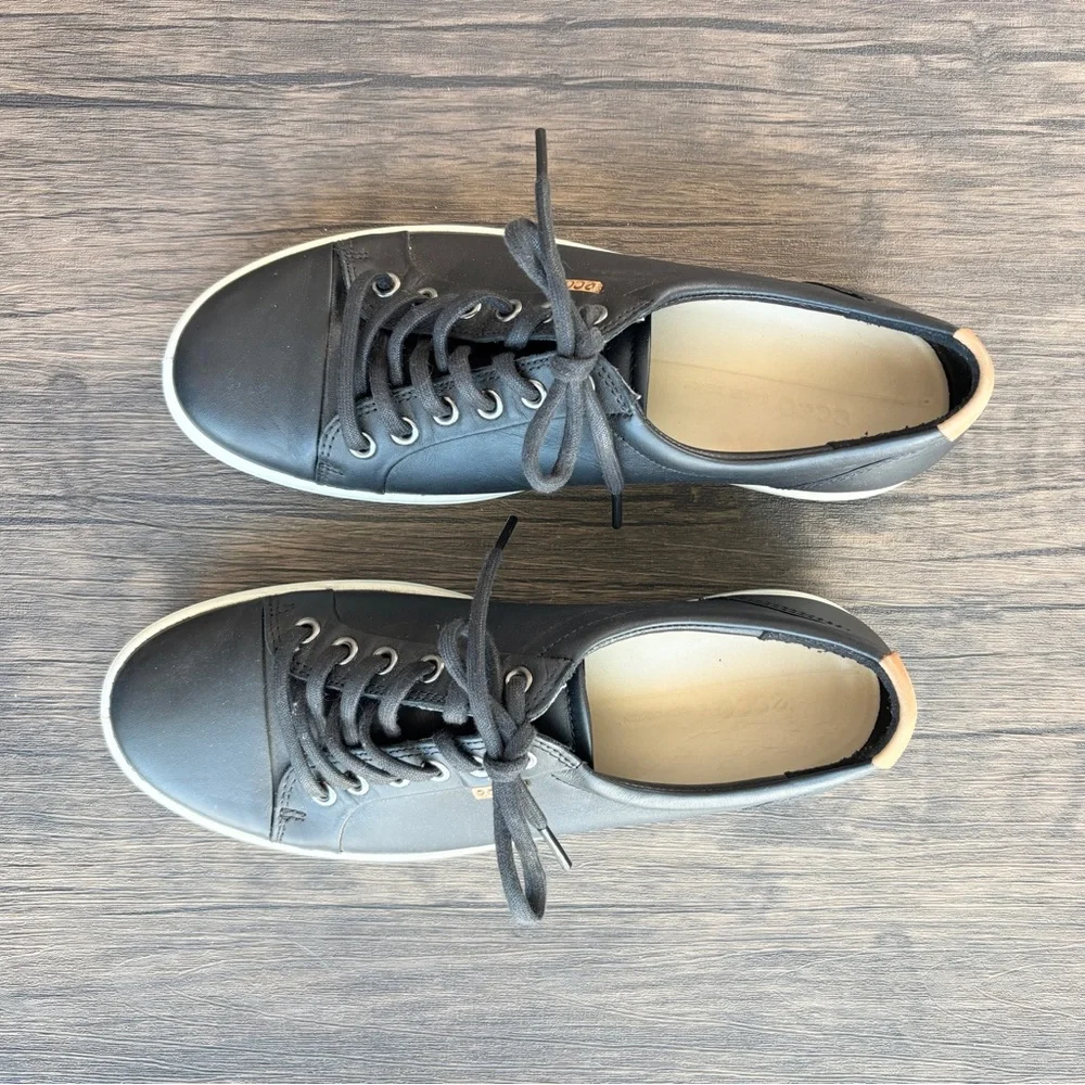 ECCO Women’s Black Leather Soft 7 Sneakers - Picture 3 of 10